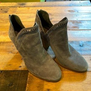 Vince Camuto grey Fileana Boots/Booties